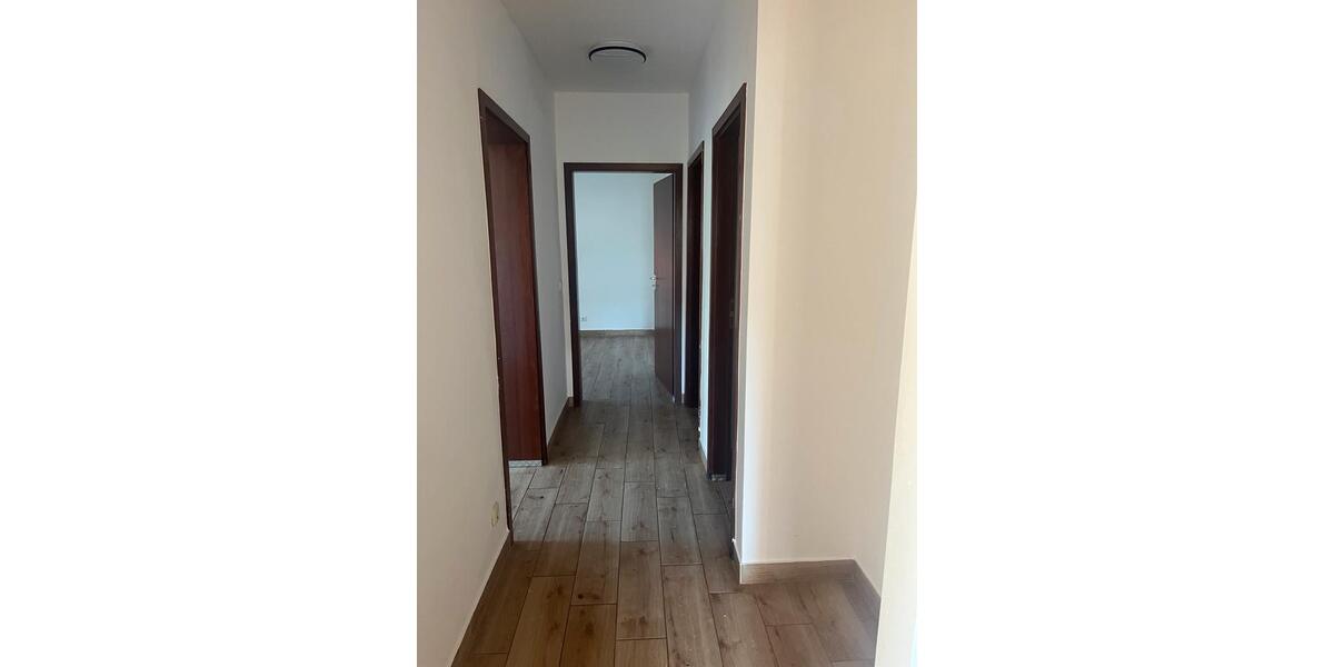 Erdgeschoßwohnung Speicher - 3 Zimmer, 80 m&sup2;, 990&euro; | Angebot:26407018