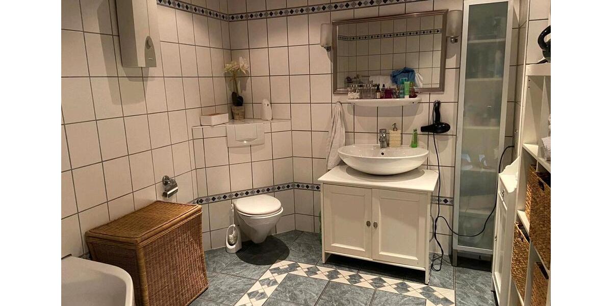 Einfamilienhaus Urmitz - 2 Zimmer, 120 m&sup2;, 445.000&euro; | Angebot:24589161