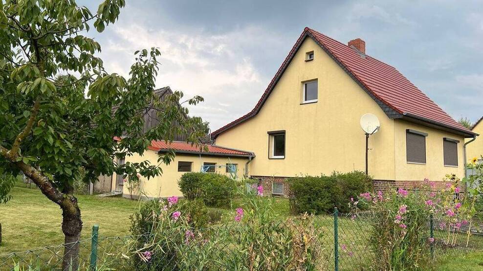 Landhaus mit Scheune auf schönem Grund in ruhiger Ortsrandlage von Großwoltersdorf bei Stechlin