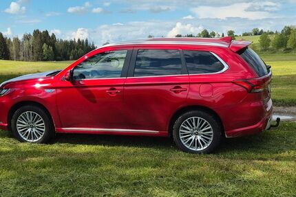 Mitsubishi Plug-in Hybrid Outlander 78.000 km 22.800 &euro; Pfronten 87459
