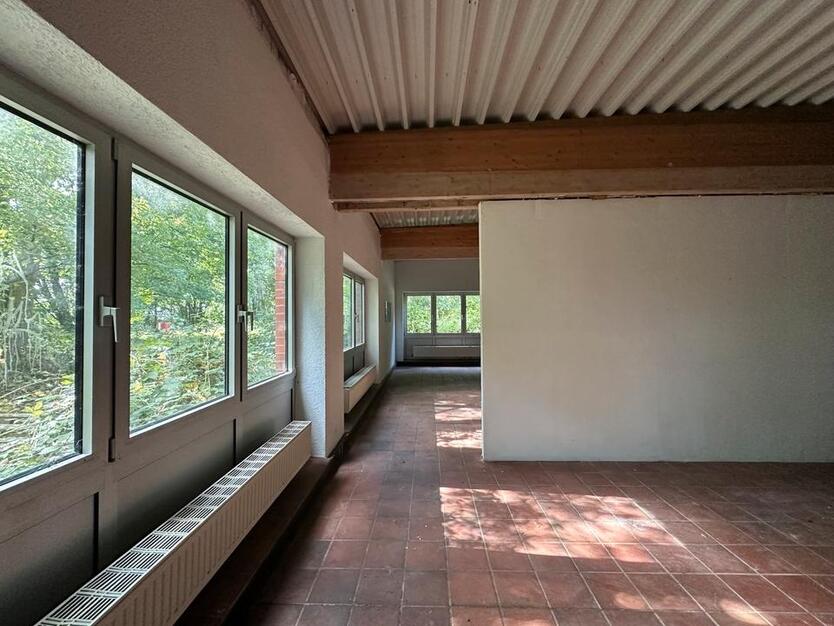 143m Lagerhalle zu vermieten