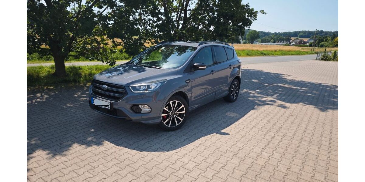 Ford Kuga 58.888 km 17.000 &euro; Tecklenburg 49545