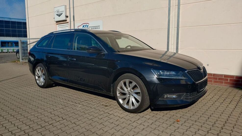 Skoda Superb 142.500 km 15.990 € Sangerhausen 06526