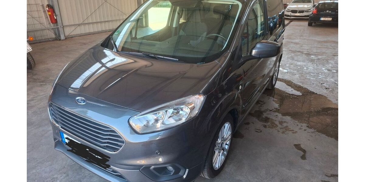 Ford Tourneo Courier 64.000 km 11.900 &euro; Reutlingen 72762