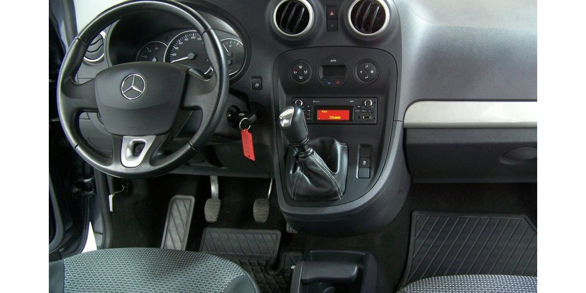 Mercedes-Benz Citan 111 CDI extralang+7-SITZE+KLIMAAUTOMATIK 123.455 km 12.988 &euro; Hamburg 22119