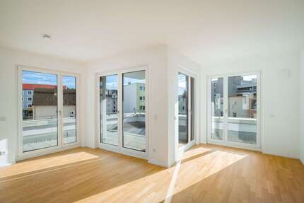 Wohnung Augsburg Hochzoll - 4 Zimmer, 141 m&sup2;, 2.390&euro; | Angebot:26153902