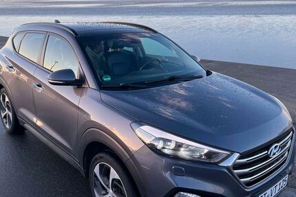 Hyundai TUCSON 168.000 km 15.500 &euro; Langenberg 33449