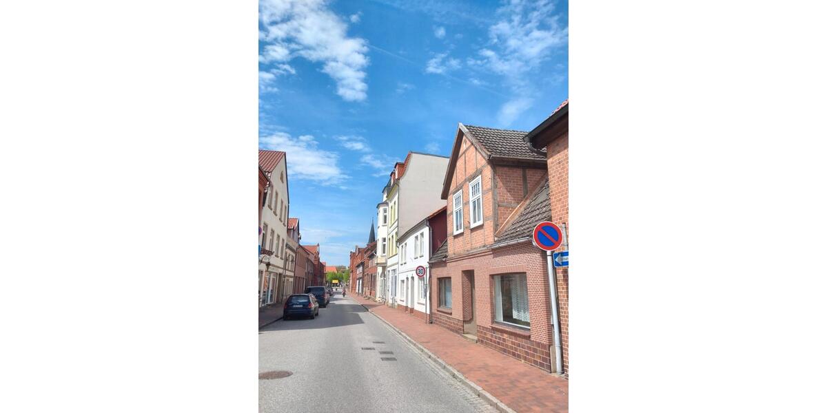 Mehrfamilienhaus, Wohnhaus Dömitz - 5 Zimmer, 180 m&sup2;, 77.000&euro; | Angebot:27443833