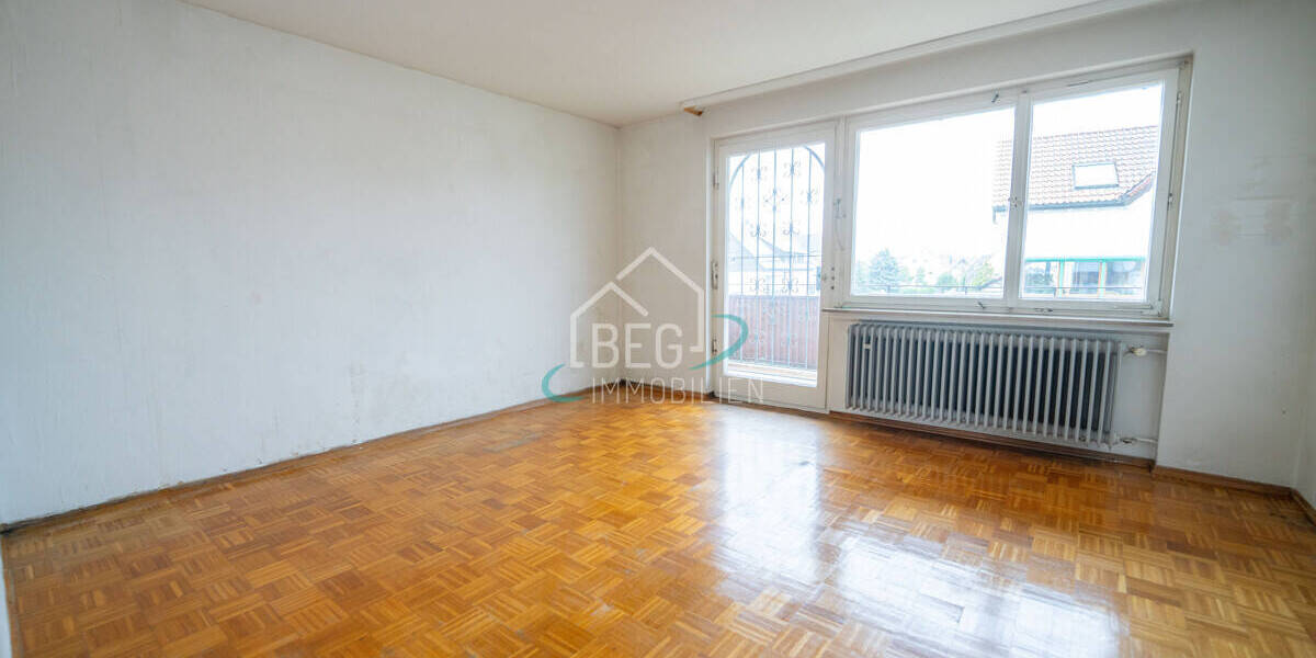 Mehrfamilienhaus, Wohnhaus Durlangen - 7 Zimmer, 190 m&sup2;, 320.000&euro; | Angebot:26657321