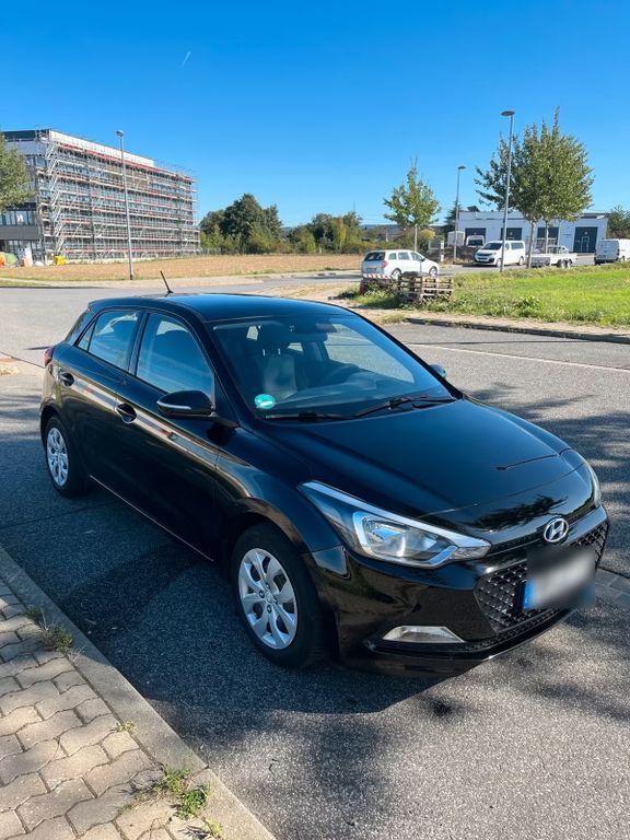 Hyundai i20 89.000 km 8.000 € Mülheim-Kärlich 56218