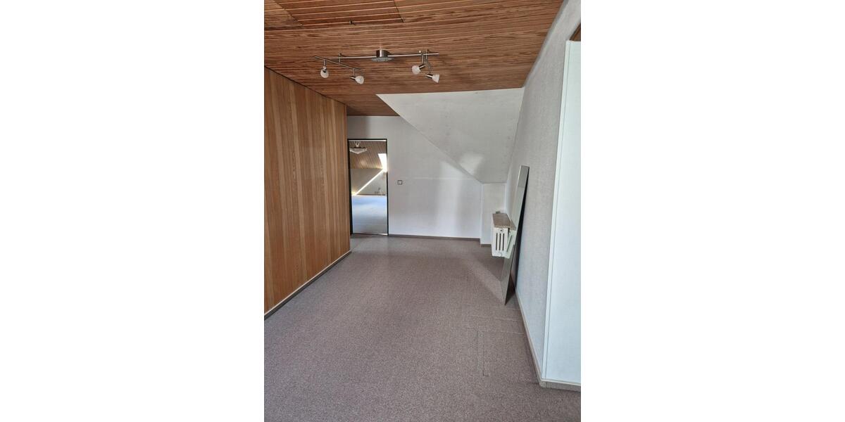 Einfamilienhaus Stockelsdorf - 9 Zimmer, 297 m&sup2;, 645.000&euro; | Angebot:25354281