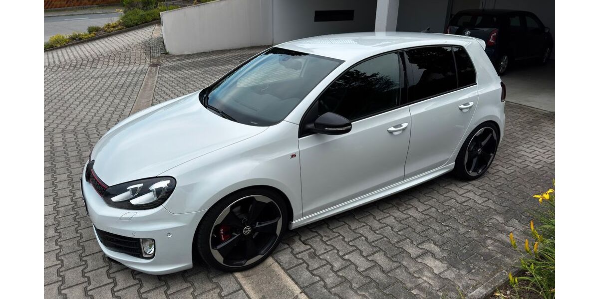 VW Golf 72.427 km 18.900 &euro; Cham 93413