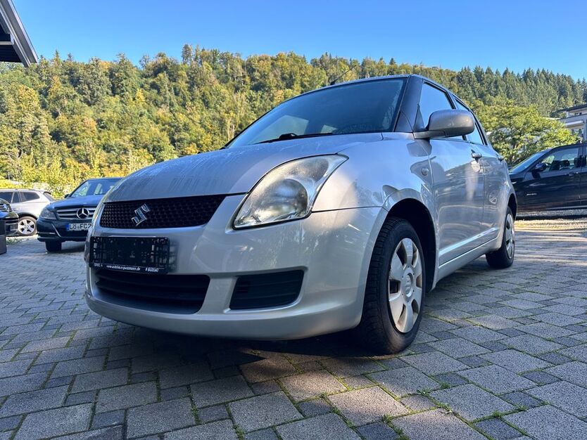 Suzuki Swift 143.000 km 2.950 € Schopfheim 79650