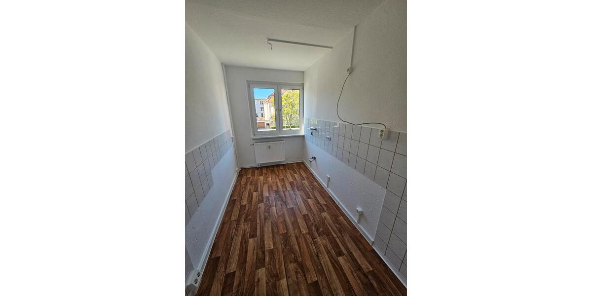 Etagenwohnung Altenburg - 2 Zimmer, 50 m&sup2;, 300&euro; | Angebot:26380937