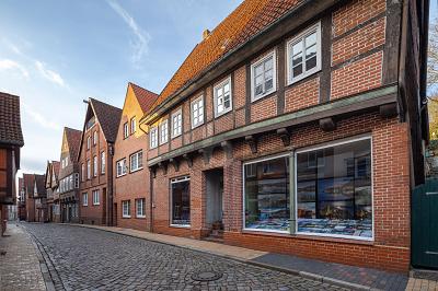 HISTORISCHES JUWEL MIT POTENZIAL - Haus Lauenburg/Elbe Elbe | Angebot:25879650