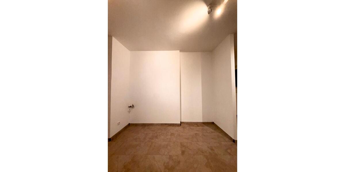 Erdgeschoßwohnung Essen Stadtbezirk IX - 1.5 Zimmer, 33 m&sup2;, 500&euro; | Angebot:26408145