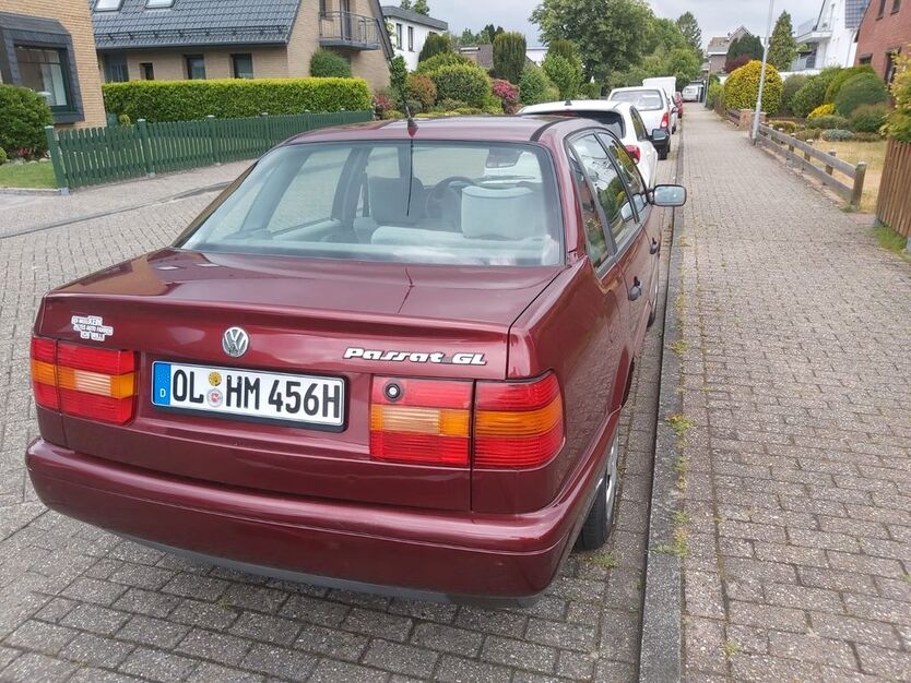 VW Passat 161.000 km 2.880 € Oldenburg 26127