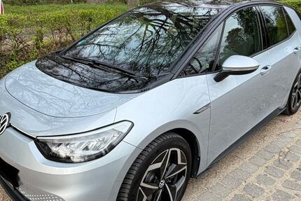 VW ID.3 21.000 km 22.300 &euro; Wassenberg 41849