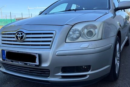 Toyota Avensis 196.000 km 2.700 &euro; Lahr 77933
