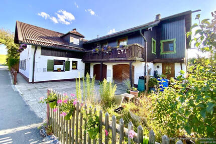 Großer Garten mit 3-Zi-Wohnung 3 zimmer