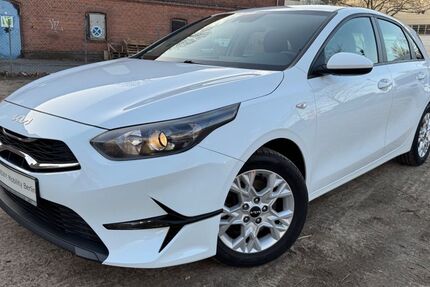 Kia ceed / Ceed 62.000 km 13.990 &euro; Berlin 13585