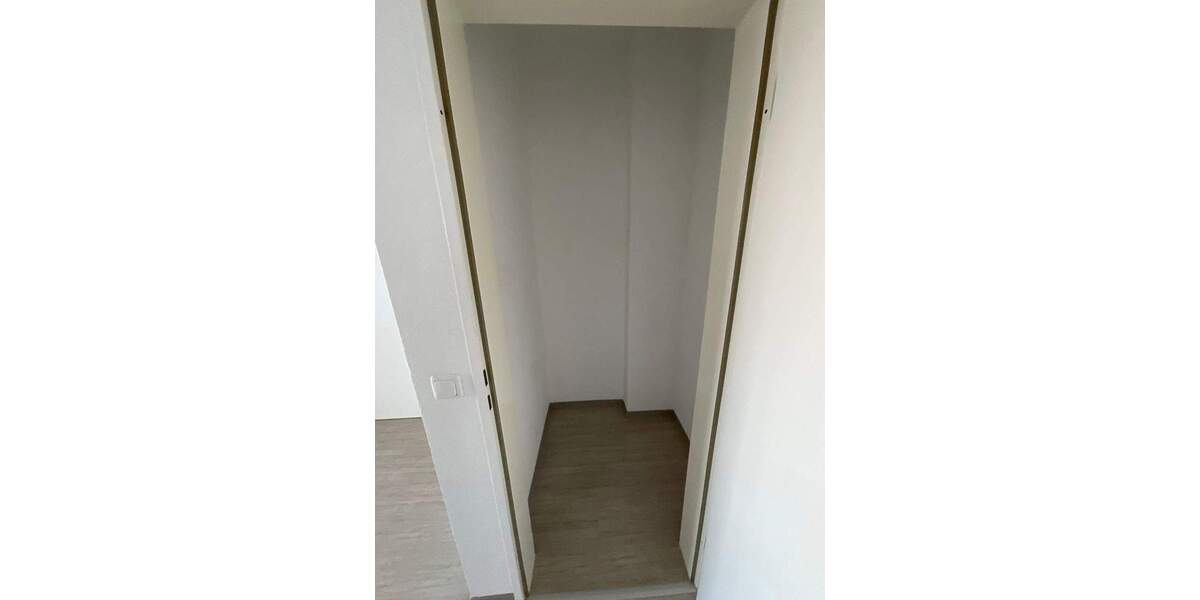 Etagenwohnung Remscheid Süd - 2 Zimmer, 64 m&sup2;, 549&euro; | Angebot:24784155