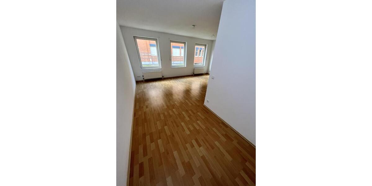 Große 1 Raum-HP-Whg. unweit der Geraer Innenstadt. Nahe dem Südbahnhof und den Arcarden. - Etagenwohnung Gera Ostviertel | Angebot:26844111