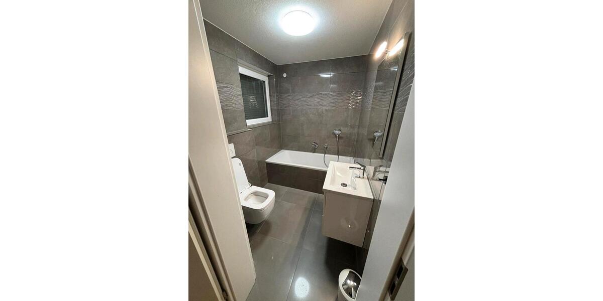 Doppelhaushälfte Reutlingen Reutlingen (Kernstadt) - 5 Zimmer, 160 m&sup2;, 2.000&euro; | Angebot:26039593