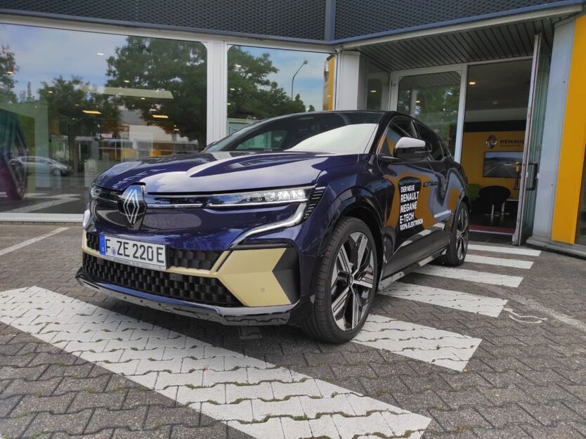Renault Megane 51.000 km 37.990 € Frankfurt am Main 60326