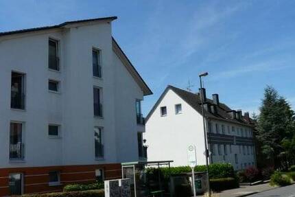 2.5 Raum Wohnung mit Garage