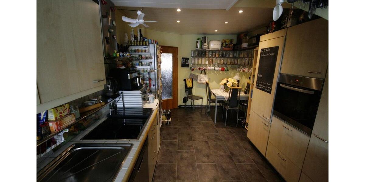 Dachgeschoßwohnung Ludwigshafen am Rhein Parkinsel - 4 Zimmer, 100 m&sup2;, 400.000&euro; | Angebot:26706806