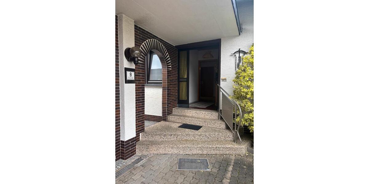 Bungalow Neustadt bei Coburg - 4 Zimmer, 122 m&sup2;, 360.000&euro; | Angebot:27083413