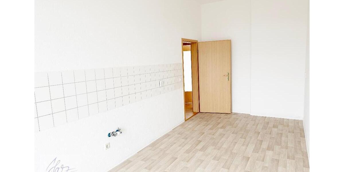 Etagenwohnung Riesa - 2 Zimmer, 73 m&sup2;, 395&euro; | Angebot:26400675