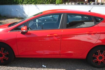 Ford Fiesta 33.000 km 8.890 &euro; Saarbruecken 66119