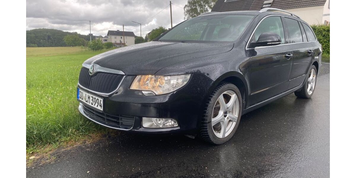 Skoda Superb 282.191 km 5.000 &euro; Buchholz 53567
