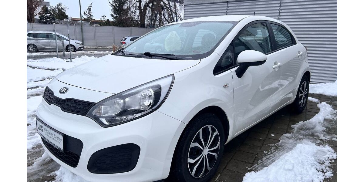 Kia Rio 113.000 km 4.900 &euro; Königsbrunn 86343