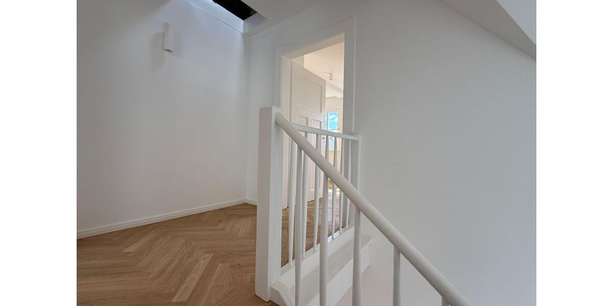 Mehrfamilienhaus oder für 1 Familie: Stilaltbau-Villa komplett-saniert mit Garten, Hof und Stall - Einfamilienhaus Pfungstadt | Angebot:26348399