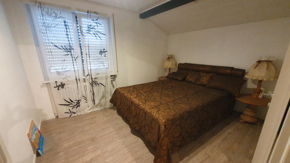 Einfamilienhaus Elztal - 10 Zimmer, 280 m&sup2;, 400.000&euro; | Angebot:26953202