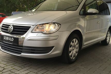 VW Touran 187.652 km 4.980 &euro; Berlin 10315