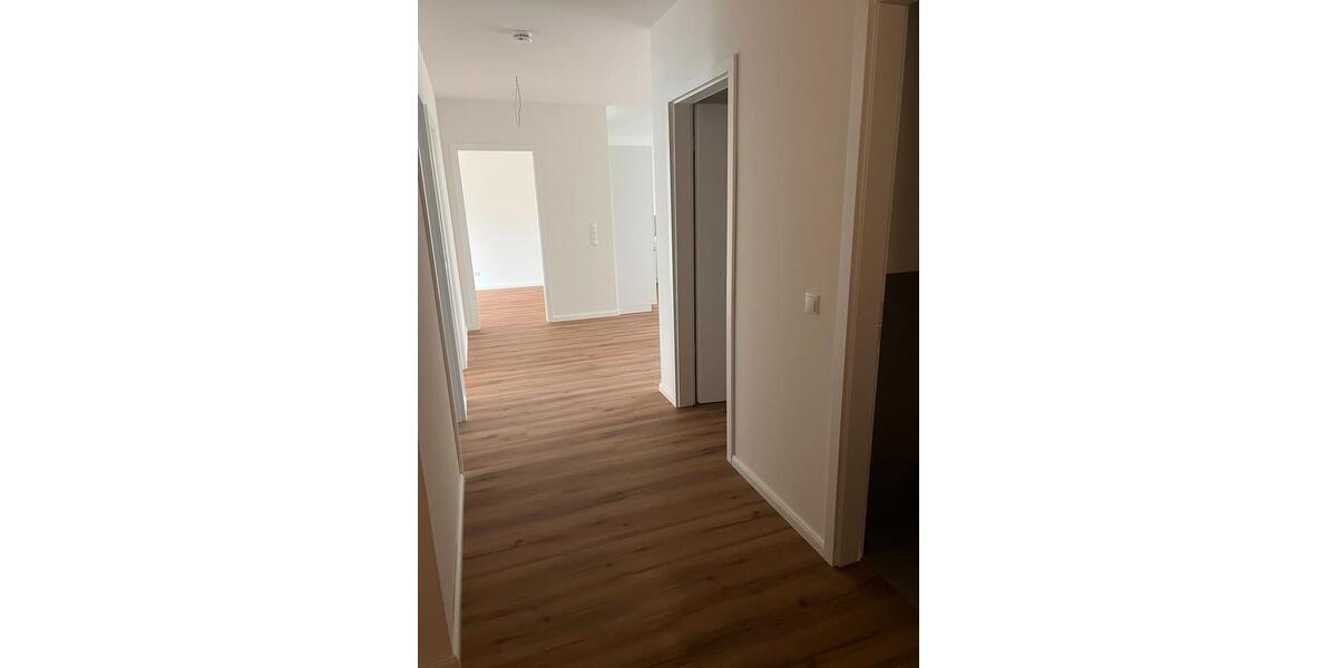 Erdgeschoßwohnung Lüneburg Ebensberg - 3 Zimmer, 104 m&sup2;, 1.966&euro; | Angebot:25638993