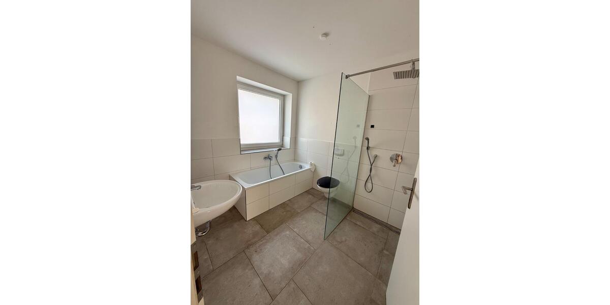 Reihenhaus Kiel Friedrichsort - 5 Zimmer, 83 m&sup2;, 328.000&euro; | Angebot:25421721