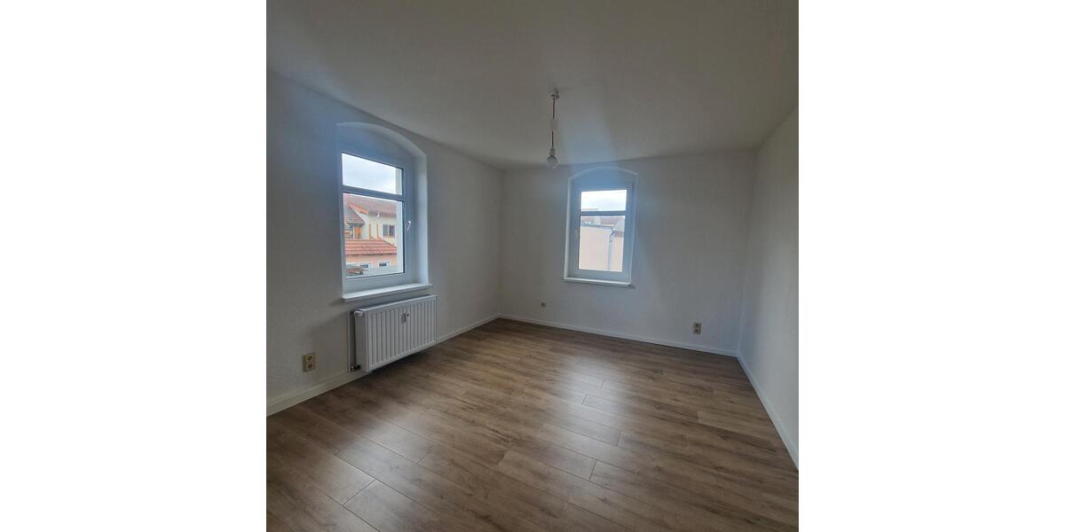 Etagenwohnung Radebeul - 2 Zimmer, 40 m&sup2;, 350&euro; | Angebot:26295096