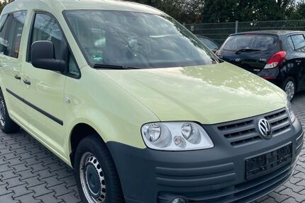 VW Caddy 142.000 km 2.999 &euro; Stockstadt a.M. 63811
