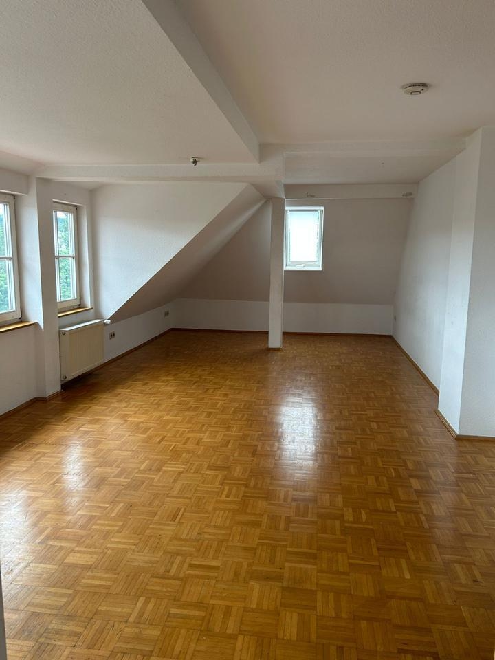 Traumhafte Dachgeschosswohnung in zentraler Lage in Bad Wildungen! zimmer