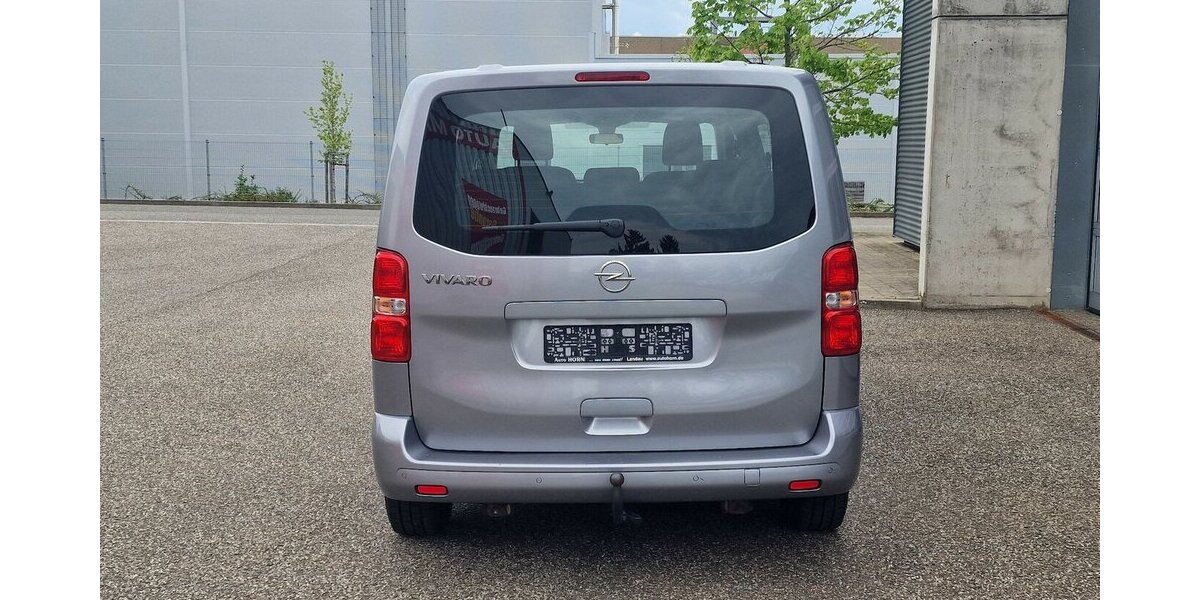Opel Vivaro 2.0 D Design Paket NAVI Anhängerkupplung 84.000 km 26.998 &euro; Landau 76829