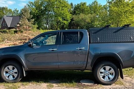 Toyota Hilux 177.000 km 17.990 &euro; Korntal 70825