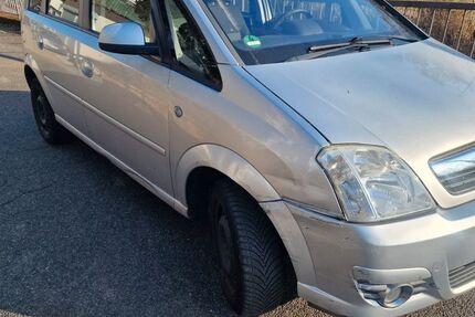 Opel Meriva 88.000 km 2.499 &euro; Weinstadt 71384