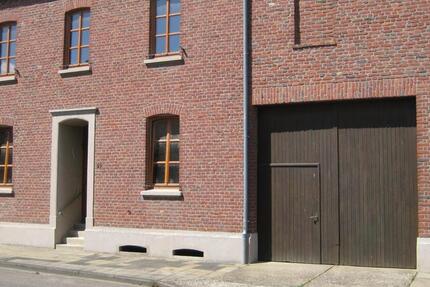 Haus Linnich - 8 Zimmer, 150 m&sup2;, 460.000&euro; | Angebot:25282171