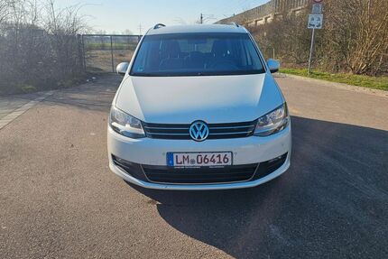 VW Sharan 215.000 km 6.499 &euro; Staffel 65556