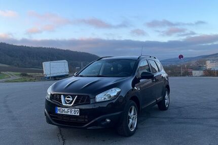 Nissan Qashqai+2 185.984 km 7.700 &euro; Niederstetten 97996